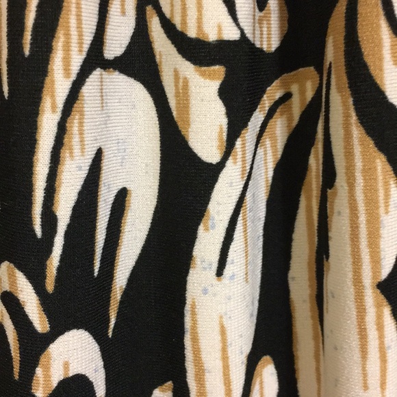 Dress - Picture 2 of 8